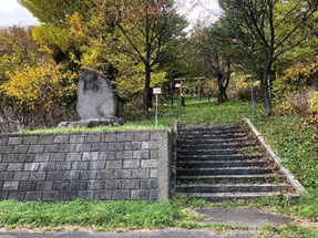 白鳥神社記念碑